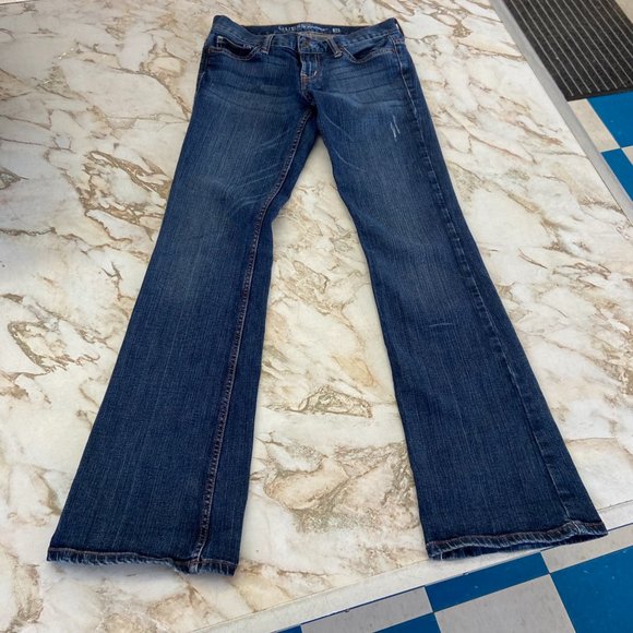 GUESS Women's Mid-Rise Flared Jeans -  Size 26 - Picture 2 of 8